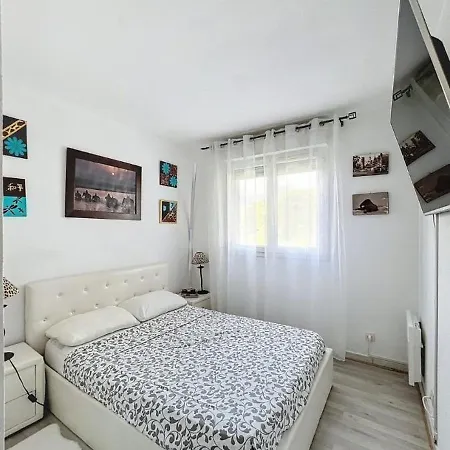 Super 3 Pieces * Cannes